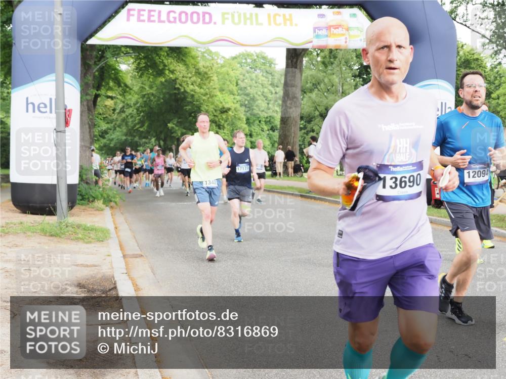 29.06.2025 - hella hamburg halbmarathon MichiJ http://msf.ph/oto/8316869 29.06.2025 10:36:41 Zwischen KM18-KM19 1086, 1342, 3947, 5447, 9661, 9723, 9924, 12094, 13269, 13690, 14257, 14990, 15981, 17173, 17753, 18058 meine-sportfotos.de