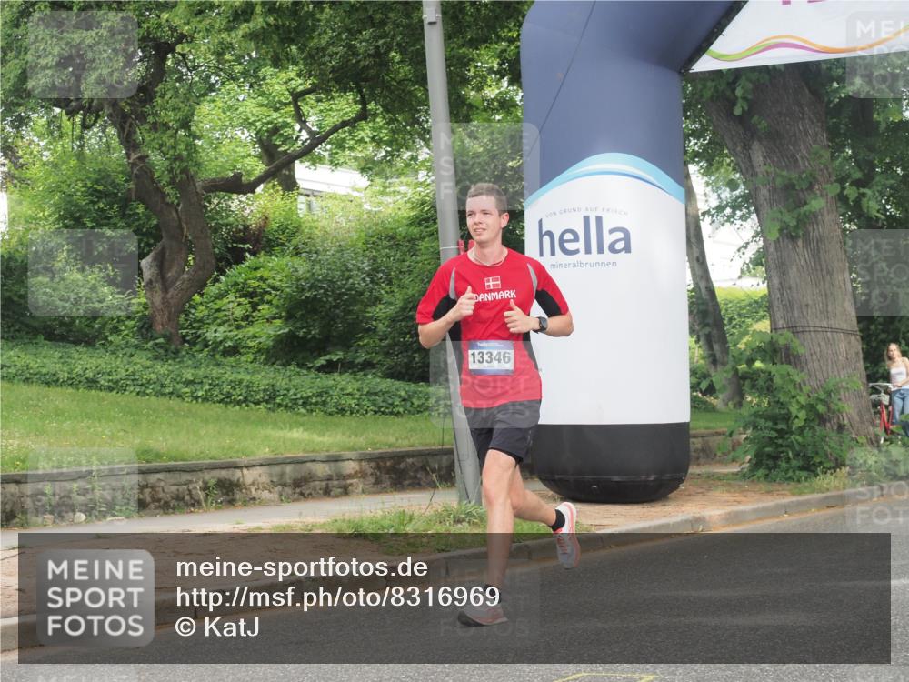 29.06.2025 - hella hamburg halbmarathon KatJ http://msf.ph/oto/8316969 29.06.2025 10:15:54 Zwischen KM18-KM19 2483 meine-sportfotos.de