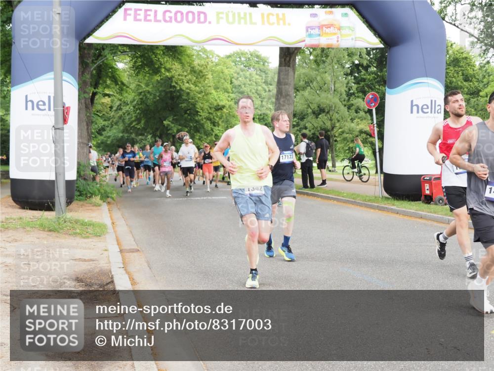 29.06.2025 - hella hamburg halbmarathon MichiJ http://msf.ph/oto/8317003 29.06.2025 10:36:42 Zwischen KM18-KM19 1086, 1342, 3947, 5447, 9661, 9723, 10184, 12094, 13269, 13690, 14990, 15981, 17173, 18058 meine-sportfotos.de