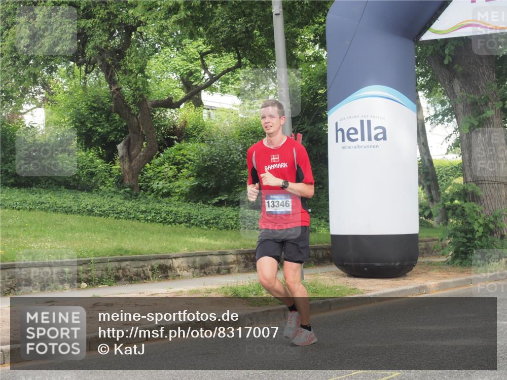 29.06.2025 - hella hamburg halbmarathon KatJ http://msf.ph/oto/8317007 29.06.2025 10:15:54 Zwischen KM18-KM19 2483 meine-sportfotos.de