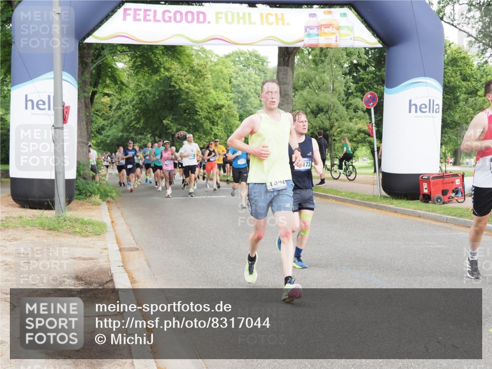 29.06.2025 - hella hamburg halbmarathon MichiJ http://msf.ph/oto/8317044 29.06.2025 10:36:42 Zwischen KM18-KM19 1086, 1342, 3947, 5447, 9661, 9723, 10184, 12094, 13269, 13690, 14990, 15981, 17173, 18058 meine-sportfotos.de