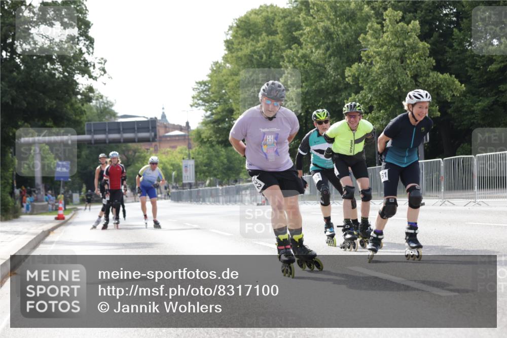 29.06.2025 - hella hamburg halbmarathon Jannik Wohlers http://msf.ph/oto/8317100 29.06.2025 08:59:36 Lombardsbrücke  meine-sportfotos.de
