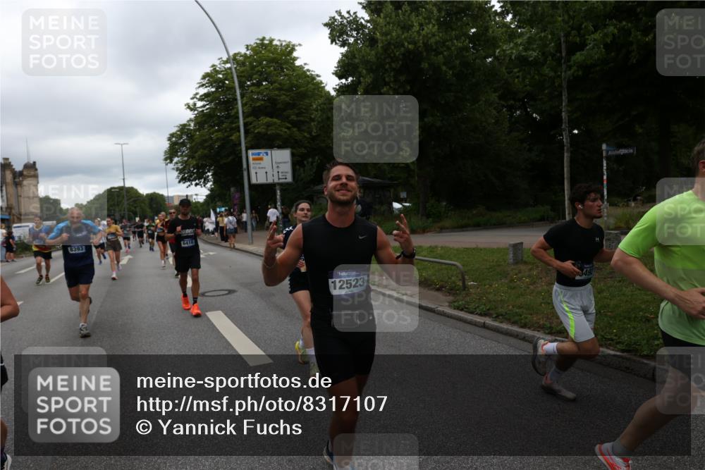29.06.2025 - hella hamburg halbmarathon Yannick Fuchs http://msf.ph/oto/8317107 29.06.2025 10:50:49 20KM 1485, 1583, 1955, 2034, 2282, 2417, 2676, 3413, 3435, 3836, 4167, 4940, 5033, 5418, 5492, 6272, 6399, 6416, 6835, 7716, 8393, 8542, 8652, 8669, 8825, 9488, 9577, 9727, 9820, 9907, 9934, 10133, 10212, 11043, 11083, 11212, 11590, 11612, 12014, 12348, 12440, 12523, 13394, 13666, 13750, 13863, 14139, 14369, 14678, 15097, 15145, 15431, 15695, 15712, 15726, 16113, 16257, 16261, 16470, 16634, 16830, 16909, 17160, 17617, 17779, 17828, 18208, 18652, 18719, 19091, 19184 meine-sportfotos.de