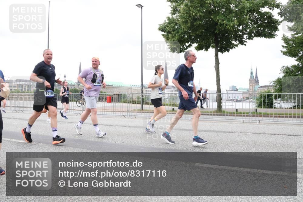 29.06.2025 - hella hamburg halbmarathon Lena Gebhardt http://msf.ph/oto/8317116 29.06.2025 10:56:59 Lombardsbrücke 5944, 1582, 10138, 1207, 2143, 2307, 2370, 2871, 2887, 2932, 2991, 3348, 3387, 3418, 3438, 3470, 3485, 3516, 3517, 3520, 3614, 3723, 3851, 4094, 4118, 4241, 4485, 4568, 4569, 4611, 4773, 4998, 5057, 5237, 5316, 5438, 5589, 5639, 5911, 5944, 6053, 6284, 6348, 6349, 6832, 6981, 7307, 7381, 7416, 7417, 7592, 7787, 7964, 8039, 8108, 8150, 8197, 8224, 8546, 8606, 8679, 8939, 8943, 9110, 9172, 9210, 9298, 9299, 9910, 10555, 10569, 10571 meine-sportfotos.de