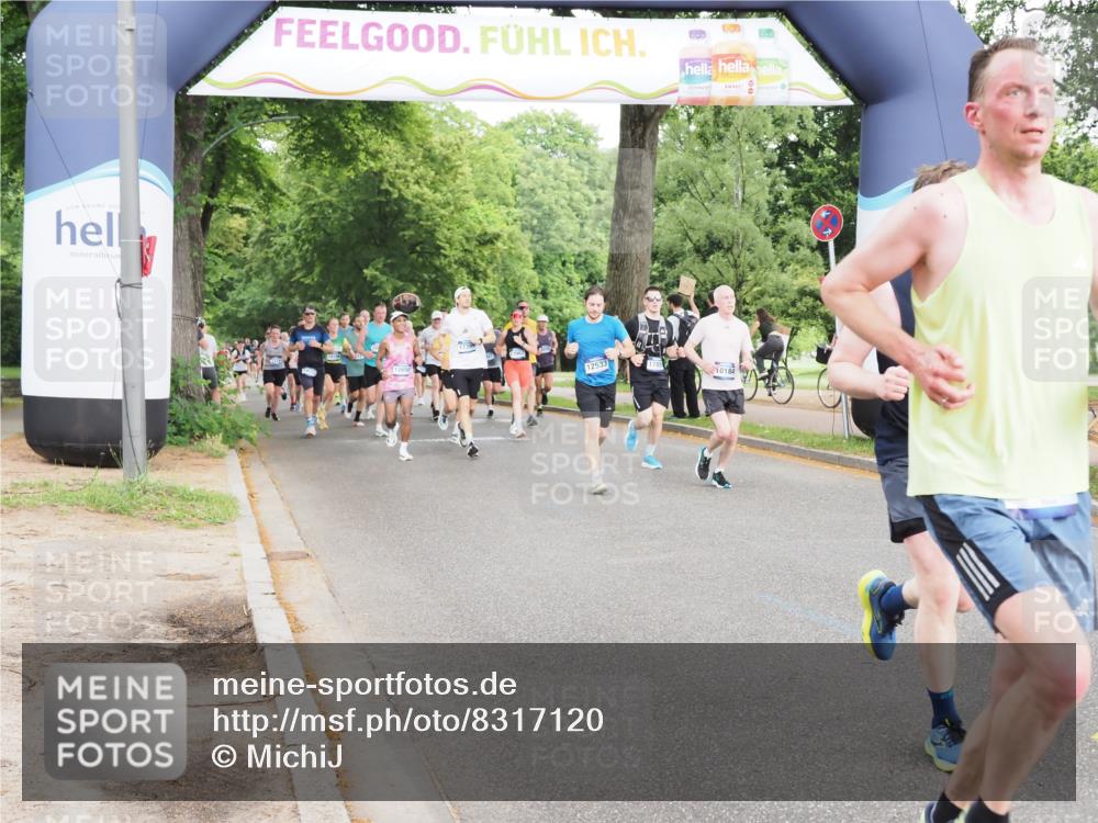 29.06.2025 - hella hamburg halbmarathon MichiJ http://msf.ph/oto/8317120 29.06.2025 10:36:43 Zwischen KM18-KM19 1086, 1342, 3947, 5447, 9661, 9723, 10184, 12094, 13269, 13690, 14990, 15981, 17173, 17855, 18058 meine-sportfotos.de