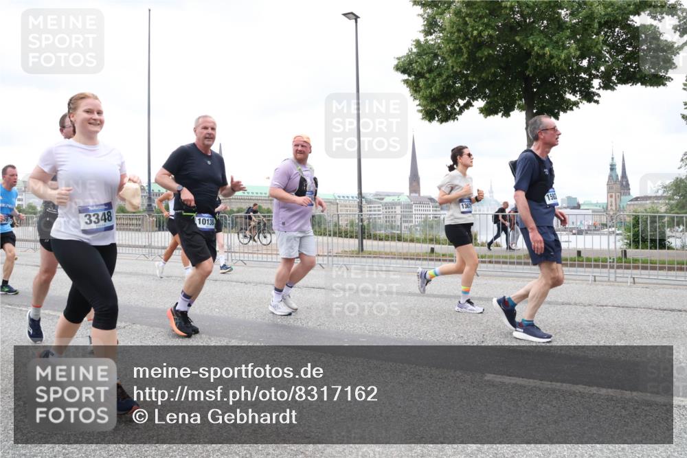 29.06.2025 - hella hamburg halbmarathon Lena Gebhardt http://msf.ph/oto/8317162 29.06.2025 10:56:59 Lombardsbrücke 3348, 1582, 10138, 13671, 1207, 2143, 2307, 2370, 2871, 2887, 2932, 2991, 3348, 3387, 3418, 3438, 3470, 3485, 3516, 3517, 3520, 3614, 3723, 3851, 4094, 4118, 4241, 4485, 4568, 4569, 4611, 4773, 4998, 5057, 5237, 5316, 5438, 5589, 5639, 5911, 5944, 6053, 6284, 6348, 6349, 6832, 6981, 7307, 7381, 7416, 7417, 7592, 7787, 7964, 8039, 8108, 8150, 8197, 8224, 8546, 8606, 8679, 8939, 8943, 9110, 9172, 9210, 9298, 9299, 9910, 10555, 10569, 10571 meine-sportfotos.de