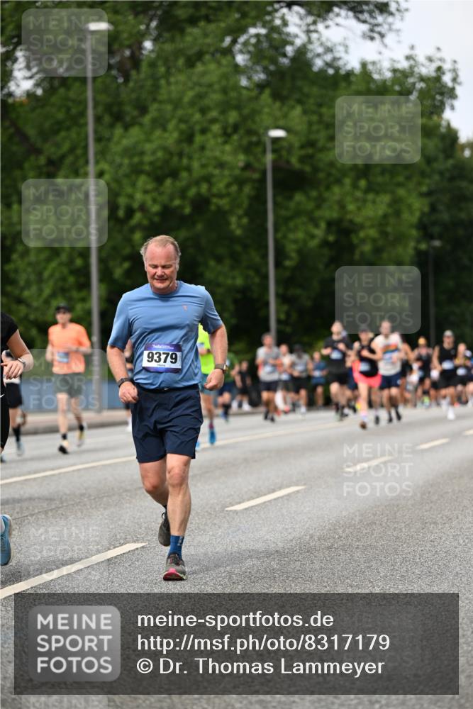 29.06.2025 - hella hamburg halbmarathon Dr. Thomas Lammeyer http://msf.ph/oto/8317179 29.06.2025 10:38:47 Kennedybrücke 2355, 2376, 2510, 2751, 2801, 3145, 3420, 3829, 4479, 4540, 4942, 5453, 5609, 6105, 6171, 6310, 6329, 6843, 7299, 7644, 8021, 8589, 8965, 9379, 9448, 9514, 10674, 11122, 11245 meine-sportfotos.de