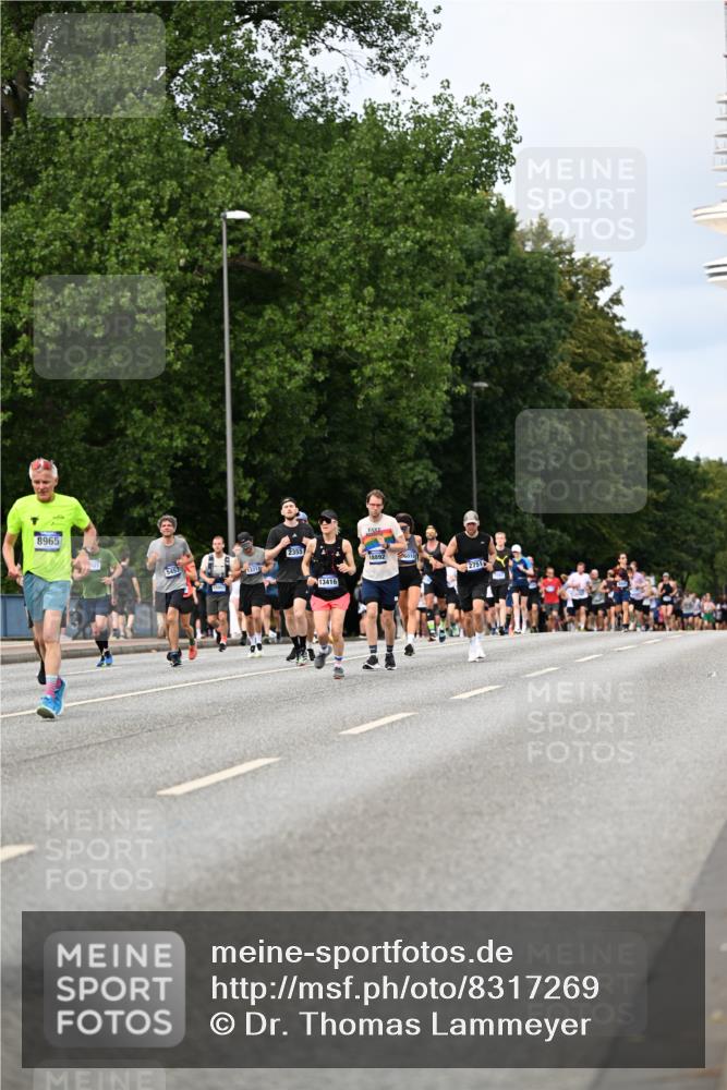 29.06.2025 - hella hamburg halbmarathon Dr. Thomas Lammeyer http://msf.ph/oto/8317269 29.06.2025 10:38:48 Kennedybrücke 2355, 2376, 2751, 2801, 3145, 3420, 3829, 4479, 4540, 5453, 5609, 6105, 6171, 6310, 6329, 6843, 7299, 7644, 8021, 8589, 8965, 9379, 9448, 9514, 10674, 11122, 11245 meine-sportfotos.de
