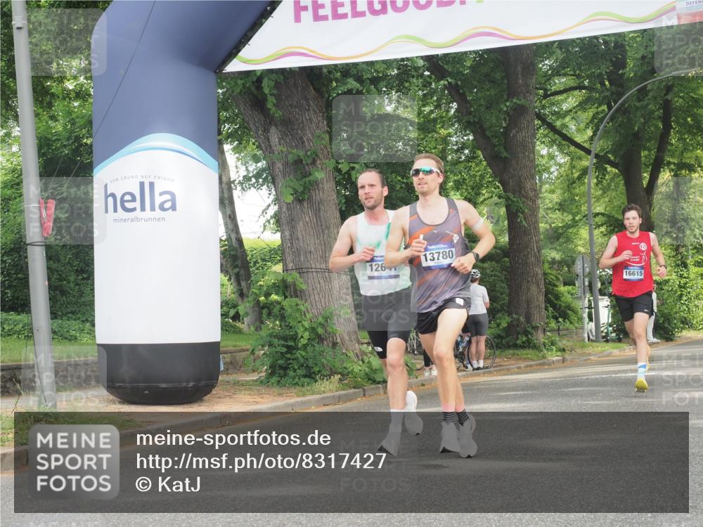 29.06.2025 - hella hamburg halbmarathon KatJ http://msf.ph/oto/8317427 29.06.2025 10:16:00 Zwischen KM18-KM19  meine-sportfotos.de
