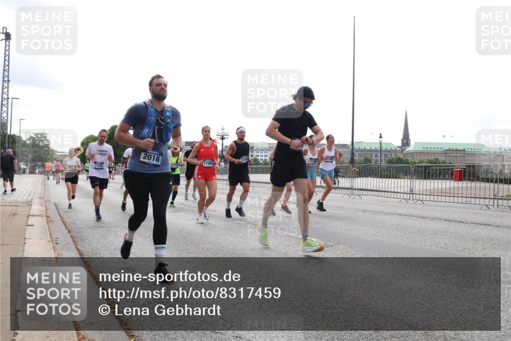 29.06.2025 - hella hamburg halbmarathon Lena Gebhardt http://msf.ph/oto/8317459 29.06.2025 10:37:28 Lombardsbrücke 1337, 2016, 2762, 17965, 17307, 1022, 1276, 1337, 1475, 1488, 1490, 1597, 1819, 2016, 2031, 2072, 2104, 2199, 2272, 2480, 2486, 2640, 2853, 3127, 3230, 3633, 3714, 4097, 4347, 4733, 5146, 5171, 5186, 5224, 5522, 5538, 5560, 5640, 5786, 5790, 5875, 5940, 6172, 6243, 6584, 6804, 6821, 6955, 7085, 7124, 7202, 7235, 7350, 7544, 7707, 7777, 7823, 8007, 8257, 8258, 8315, 8811, 8843, 9054, 9055, 9524, 9895, 10506, 12123, 12254, 12472, 12824, 16680, 17798 meine-sportfotos.de
