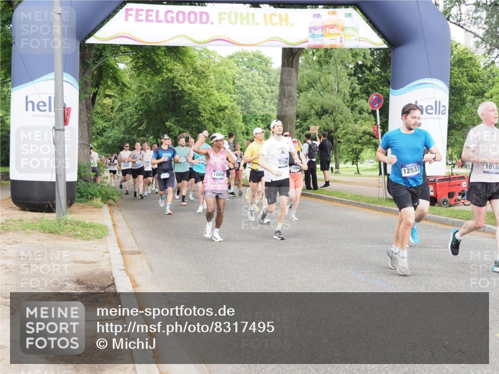 29.06.2025 - hella hamburg halbmarathon MichiJ http://msf.ph/oto/8317495 29.06.2025 10:36:45 Zwischen KM18-KM19 1086, 1342, 9723, 10184, 12094, 12533, 13269, 13690, 13962, 14033, 14990, 17173, 17395, 17855, 18058, 18926, 19112 meine-sportfotos.de