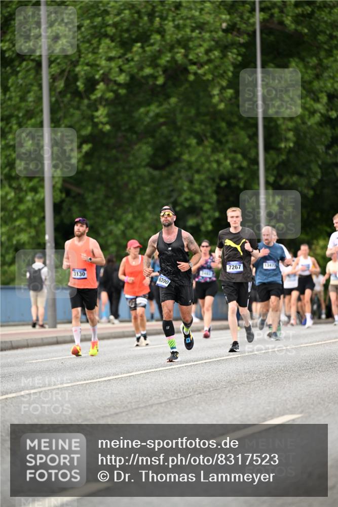 29.06.2025 - hella hamburg halbmarathon Dr. Thomas Lammeyer http://msf.ph/oto/8317523 29.06.2025 10:38:58 Kennedybrücke 2355, 2376, 2482, 2751, 2801, 3130, 3420, 4884, 5453, 6171, 6310, 6329, 7299, 8021, 8369, 8589, 8965, 9164, 9248, 9379, 9448, 10606, 10674 meine-sportfotos.de