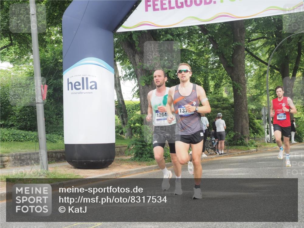 29.06.2025 - hella hamburg halbmarathon KatJ http://msf.ph/oto/8317534 29.06.2025 10:16:00 Zwischen KM18-KM19  meine-sportfotos.de