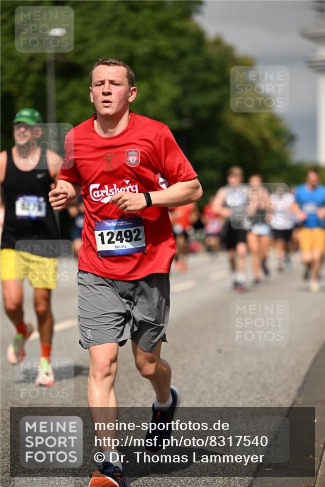 29.06.2025 - hella hamburg halbmarathon Dr. Thomas Lammeyer http://msf.ph/oto/8317540 29.06.2025 10:17:18 Kennedybrücke 1007, 1328, 1859, 2055, 2359, 2961, 2987, 3218, 3729, 4554, 4950, 5232, 5597, 5598, 6026, 7346, 7460, 8115, 8279, 8913, 9128, 9527, 10581 meine-sportfotos.de