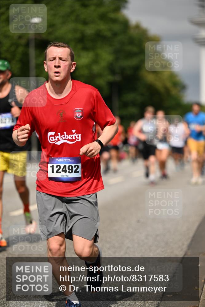 29.06.2025 - hella hamburg halbmarathon Dr. Thomas Lammeyer http://msf.ph/oto/8317583 29.06.2025 10:17:18 Kennedybrücke 1007, 1328, 1859, 2055, 2359, 2961, 2987, 3218, 3729, 4554, 4950, 5232, 5597, 5598, 6026, 7346, 7460, 8115, 8279, 8913, 9128, 9527, 10581 meine-sportfotos.de