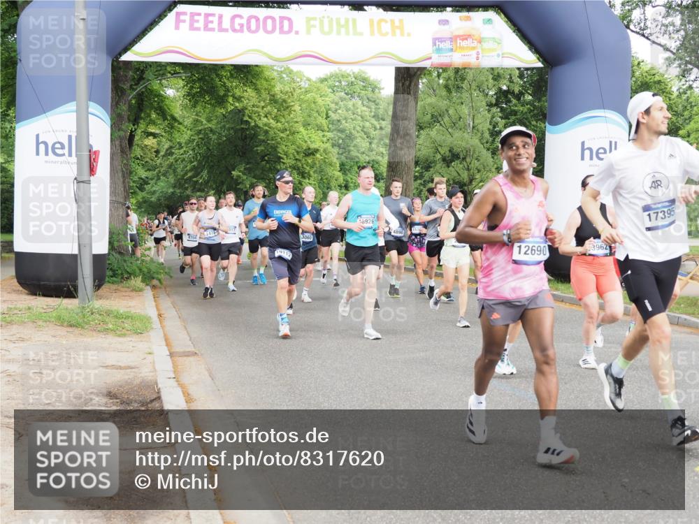 29.06.2025 - hella hamburg halbmarathon MichiJ http://msf.ph/oto/8317620 29.06.2025 10:36:47 Zwischen KM18-KM19 1342, 2592, 2596, 3060, 4847, 4890, 9723, 10184, 12533, 12690, 13690, 13962, 14033, 16369, 17173, 17395, 17855, 18058, 18926, 19112, 19198 meine-sportfotos.de