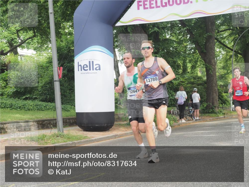 29.06.2025 - hella hamburg halbmarathon KatJ http://msf.ph/oto/8317634 29.06.2025 10:16:00 Zwischen KM18-KM19  meine-sportfotos.de