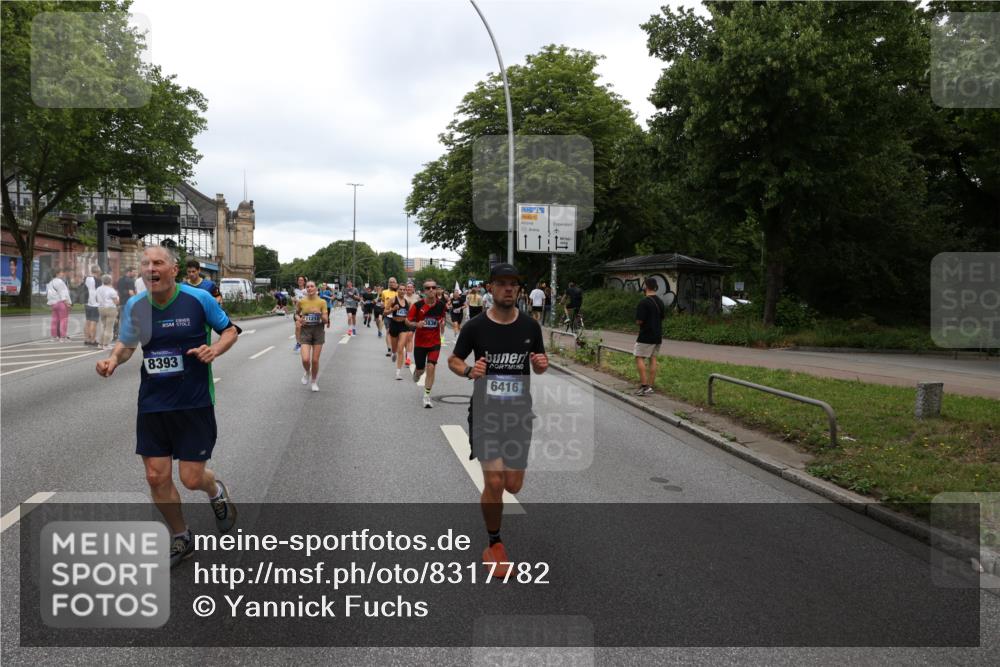 29.06.2025 - hella hamburg halbmarathon Yannick Fuchs http://msf.ph/oto/8317782 29.06.2025 10:50:50 20KM 1485, 1955, 2034, 2282, 2417, 2676, 3413, 3435, 3836, 4167, 4940, 5033, 5492, 6272, 6399, 6416, 6835, 7716, 8393, 8542, 8652, 8669, 8825, 9488, 9577, 9727, 9820, 9907, 9934, 10133, 10212, 11043, 11083, 11212, 11590, 11612, 12014, 12348, 12440, 12523, 13394, 13666, 13750, 13863, 14139, 14369, 14678, 15097, 15145, 15431, 15695, 15712, 15726, 16113, 16257, 16261, 16470, 16634, 16830, 16909, 17160, 17617, 17779, 17828, 18208, 18652, 18719, 19184 meine-sportfotos.de
