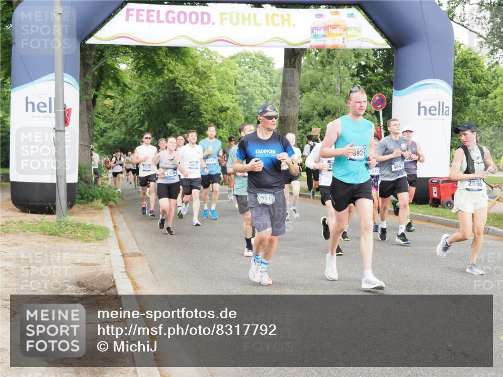 29.06.2025 - hella hamburg halbmarathon MichiJ http://msf.ph/oto/8317792 29.06.2025 10:36:48 Zwischen KM18-KM19 2592, 2596, 3060, 4847, 4890, 6282, 9200, 9619, 9723, 10184, 11977, 12271, 12533, 12690, 13962, 14033, 15384, 16369, 17173, 17395, 17855, 18926, 19112, 19198 meine-sportfotos.de