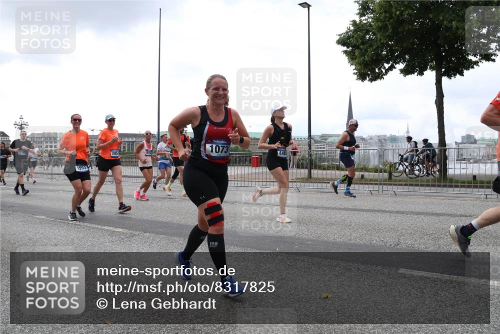 29.06.2025 - hella hamburg halbmarathon Lena Gebhardt http://msf.ph/oto/8317825 29.06.2025 10:47:13 Lombardsbrücke 17356, 1593, 18654, 1073, 4483, 1073, 1185, 1286, 1363, 1463, 1523, 1593, 1607, 1704, 1720, 1961, 2148, 2162, 2211, 2320, 2327, 2407, 2537, 2555, 2556, 2665, 2981, 2994, 3277, 3339, 3406, 3407, 3823, 4184, 4239, 4325, 4342, 4483, 4806, 4895, 4974, 4975, 5111, 5114, 5700, 5796, 5895, 5953, 6255, 6256, 6485, 6496, 6740, 6879, 6995, 7073, 7403, 7412, 7430, 7431, 7630, 7631, 7827, 8105, 8131, 8270, 8486, 8553, 8684, 8706, 8915, 8953, 8967, 9018, 11738 meine-sportfotos.de