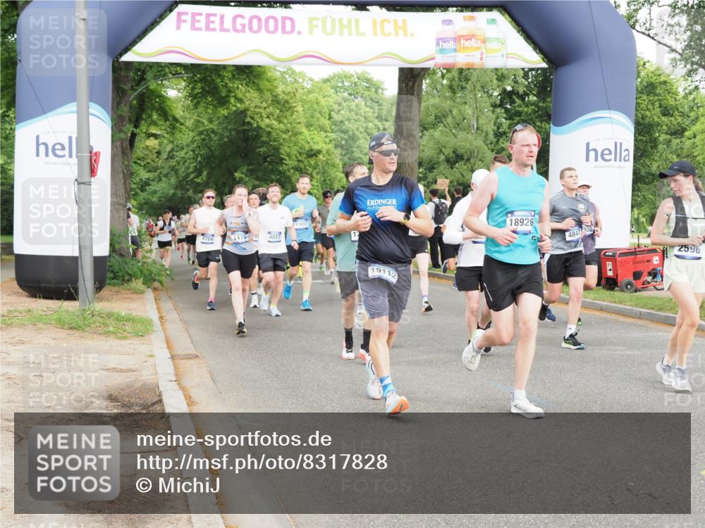 29.06.2025 - hella hamburg halbmarathon MichiJ http://msf.ph/oto/8317828 29.06.2025 10:36:48 Zwischen KM18-KM19 2592, 2596, 3060, 4847, 4890, 6282, 9200, 9619, 9723, 10184, 11977, 12271, 12533, 12690, 13962, 14033, 15384, 16369, 17173, 17395, 17855, 18926, 19112, 19198 meine-sportfotos.de