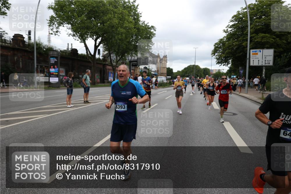 29.06.2025 - hella hamburg halbmarathon Yannick Fuchs http://msf.ph/oto/8317910 29.06.2025 10:50:51 20KM 1485, 1955, 2034, 2282, 2417, 2676, 3413, 3435, 3836, 4167, 4940, 5033, 5492, 6272, 6399, 6416, 6835, 7716, 8393, 8542, 8652, 8669, 8825, 9488, 9577, 9727, 9820, 9907, 9934, 10133, 10212, 11043, 11083, 11212, 11590, 11612, 11832, 12014, 12440, 12523, 13394, 13666, 13750, 13863, 14139, 14369, 14678, 15097, 15145, 15431, 15695, 15712, 15726, 16113, 16257, 16261, 16470, 16634, 16830, 16909, 17160, 17617, 17779, 17828, 18208, 18652, 18719, 19184 meine-sportfotos.de