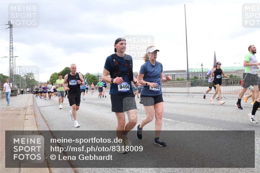 29.06.2025 - hella hamburg halbmarathon Lena Gebhardt http://msf.ph/oto/8318009 29.06.2025 10:57:03 Lombardsbrücke 18281, 9404, 02, 15630, 100, 1207, 2041, 2370, 2871, 2887, 2932, 2991, 3195, 3348, 3387, 3418, 3438, 3470, 3485, 3516, 3517, 3614, 3723, 3851, 4086, 4094, 4106, 4118, 4241, 4485, 4568, 4569, 4611, 4998, 5057, 5316, 5589, 5639, 5911, 5944, 6053, 6284, 6348, 6349, 6832, 6981, 7381, 7416, 7417, 7592, 7787, 7964, 8039, 8150, 8197, 8224, 8546, 8552, 8679, 8851, 8853, 8939, 8943, 9110, 9172, 9210, 9298, 9299, 9910, 10571 meine-sportfotos.de