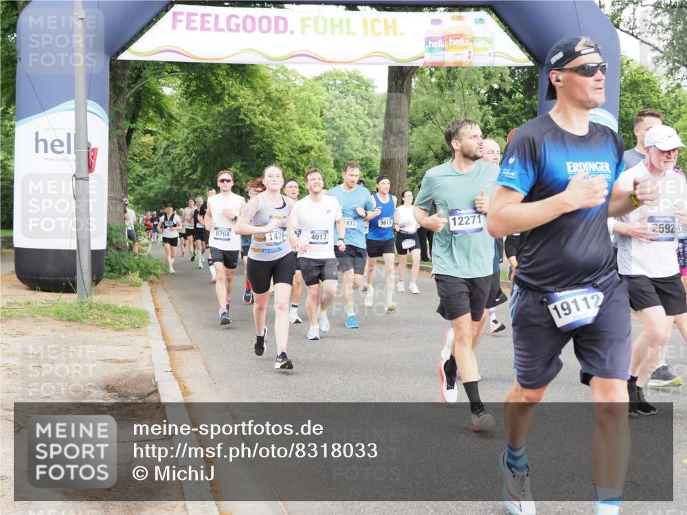 29.06.2025 - hella hamburg halbmarathon MichiJ http://msf.ph/oto/8318033 29.06.2025 10:36:49 Zwischen KM18-KM19 1452, 1476, 2592, 2596, 3060, 4017, 4847, 4890, 6282, 9200, 9619, 10184, 11451, 11977, 12271, 12533, 12690, 13233, 13962, 14033, 14192, 15384, 16369, 17395, 17855, 18926, 19112, 19198 meine-sportfotos.de
