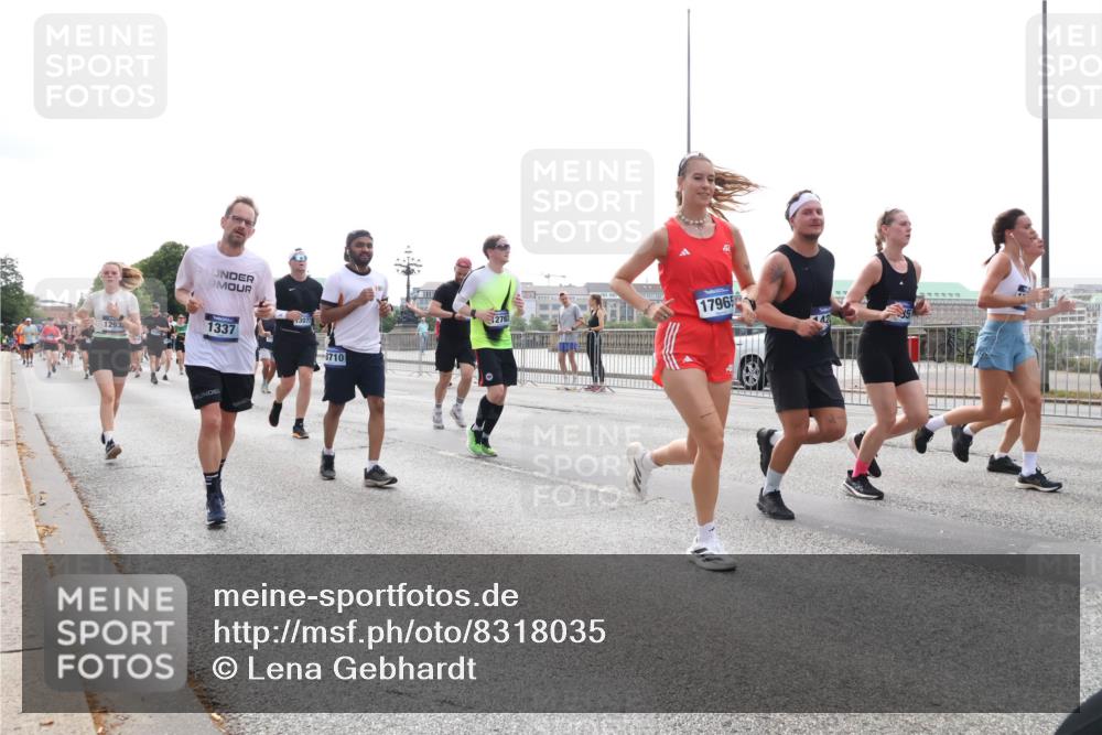 29.06.2025 - hella hamburg halbmarathon Lena Gebhardt http://msf.ph/oto/8318035 29.06.2025 10:37:30 Lombardsbrücke 1293, 1337, 8710, 2762, 17965, 42, 1022, 1276, 1337, 1475, 1488, 1490, 1597, 1819, 2016, 2031, 2072, 2104, 2199, 2272, 2480, 2486, 2640, 2853, 3127, 3230, 3633, 3714, 4097, 4347, 4733, 5146, 5171, 5186, 5522, 5560, 5640, 5786, 5790, 5875, 5940, 6172, 6243, 6584, 6804, 6821, 6955, 7085, 7124, 7235, 7321, 7350, 7544, 7707, 7777, 7823, 8007, 8257, 8258, 8315, 8811, 8843, 9054, 9055, 9247, 9288, 9524, 9895, 10159, 10506, 12123, 12254, 12472, 12824, 16680, 17798 meine-sportfotos.de