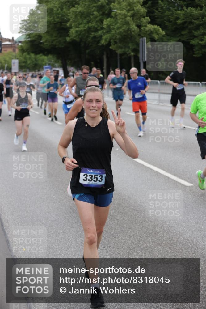 29.06.2025 - hella hamburg halbmarathon Jannik Wohlers http://msf.ph/oto/8318045 29.06.2025 10:39:03 Lombardsbrücke 1856, 1883, 2092, 2578, 2843, 3275, 3353, 3727, 4523, 4603, 4609, 4659, 4855, 4882, 5045, 6321, 6342, 6343, 6719, 6726, 6748, 7501, 7524, 7684, 8203, 8243, 8995, 9393, 9569, 9698, 9777, 10512, 10626, 10627, 10849, 10888, 11129, 11313, 11381, 11382, 11461, 11533, 11729, 12150, 12217, 12391, 12680, 13178, 13461, 13495, 13519, 14111, 14114, 14299, 14674, 14871, 15112, 15433, 15494, 15536, 16178, 16382, 16866, 16869, 16884, 17379, 17536, 17666 meine-sportfotos.de