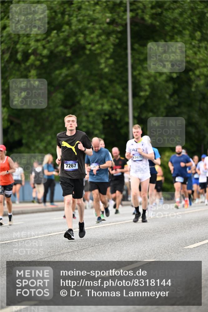 29.06.2025 - hella hamburg halbmarathon Dr. Thomas Lammeyer http://msf.ph/oto/8318144 29.06.2025 10:39:01 Kennedybrücke 2355, 2482, 2751, 2801, 3130, 3409, 3420, 4884, 5453, 6171, 6310, 6329, 6335, 6571, 7020, 7299, 8021, 8369, 8965, 9164, 9248, 9379, 10464, 10606 meine-sportfotos.de