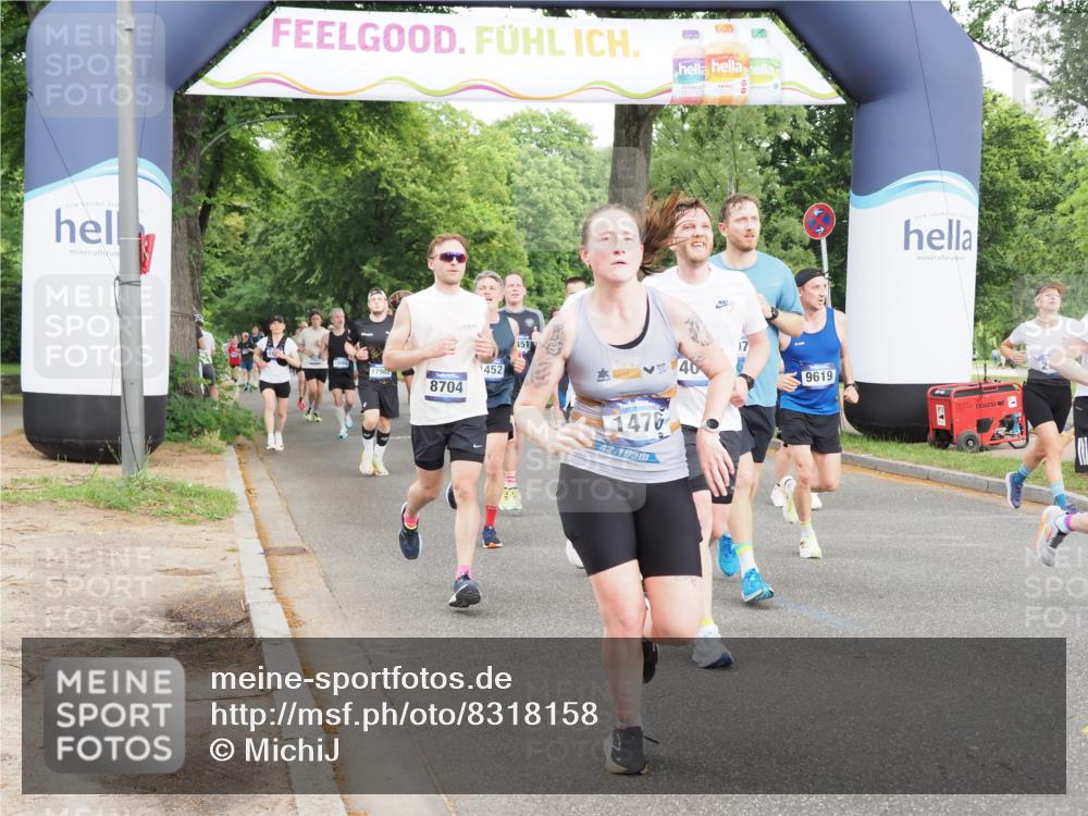 29.06.2025 - hella hamburg halbmarathon MichiJ http://msf.ph/oto/8318158 29.06.2025 10:36:50 Zwischen KM18-KM19 1452, 1476, 2592, 2596, 2706, 2889, 3060, 4017, 4847, 4890, 6282, 8704, 9200, 9619, 10184, 11340, 11451, 11977, 12271, 12533, 12690, 13233, 13962, 14033, 14192, 15384, 16369, 17395, 17855, 17982, 18926, 19112, 19198 meine-sportfotos.de
