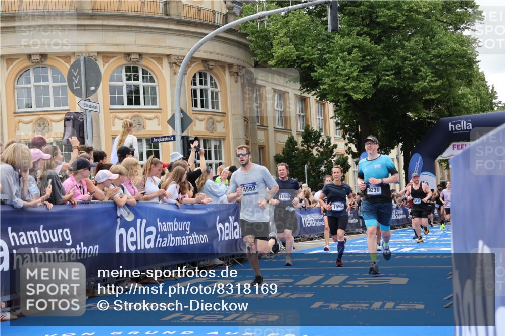 29.06.2025 - hella hamburg halbmarathon Strokosch-Dieckow http://msf.ph/oto/8318169 29.06.2025 10:58:18 Ziel 1595, 4550, 4592, 4708, 5347, 6104, 6138, 6147, 7476, 9230, 9485, 11645, 11808, 14355, 14631, 15434, 16531, 17415, 18068, 18266, 18891 meine-sportfotos.de
