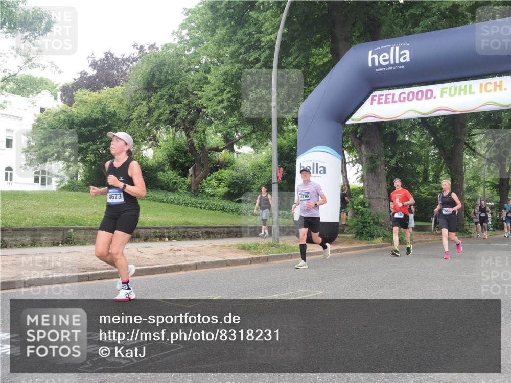 29.06.2025 - hella hamburg halbmarathon KatJ http://msf.ph/oto/8318231 29.06.2025 10:45:28 Zwischen KM18-KM19 1946, 1951, 2159, 4796, 7189 meine-sportfotos.de