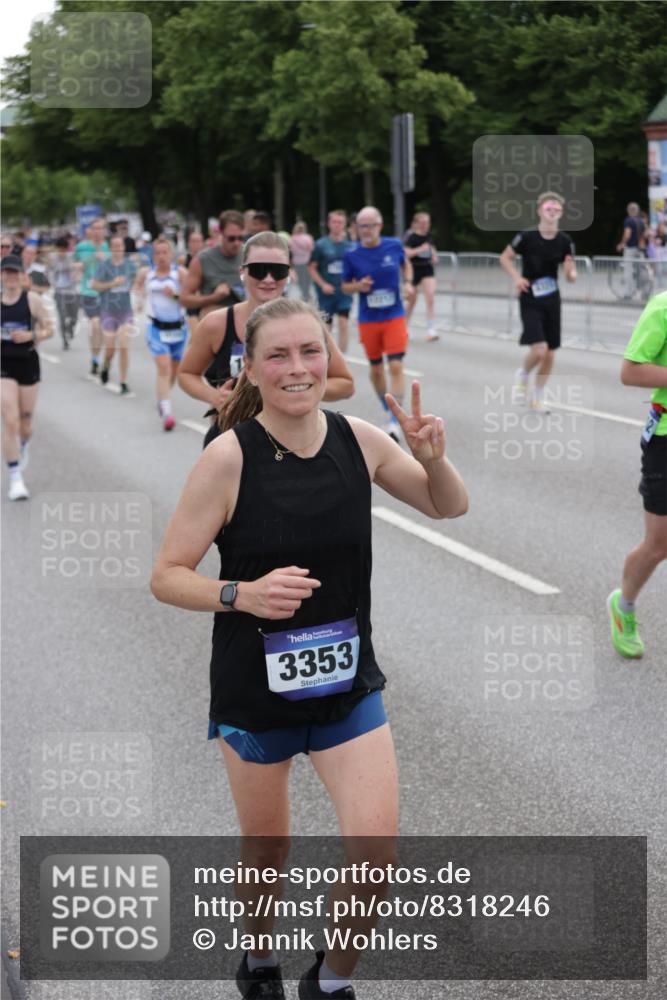 29.06.2025 - hella hamburg halbmarathon Jannik Wohlers http://msf.ph/oto/8318246 29.06.2025 10:39:04 Lombardsbrücke 1856, 1883, 2092, 2578, 2843, 3275, 3353, 3727, 4603, 4609, 4855, 4882, 5045, 5701, 6321, 6342, 6343, 6719, 6726, 6748, 7501, 7524, 7684, 8203, 8995, 9393, 9569, 9698, 9747, 9777, 10512, 10626, 10627, 10849, 10888, 11129, 11313, 11381, 11382, 11461, 11533, 11729, 12150, 12217, 12391, 12680, 13178, 13461, 13495, 13519, 14111, 14114, 14299, 14674, 14871, 15112, 15433, 15494, 15536, 16178, 16382, 16866, 16869, 16884, 17379, 17536, 17666 meine-sportfotos.de