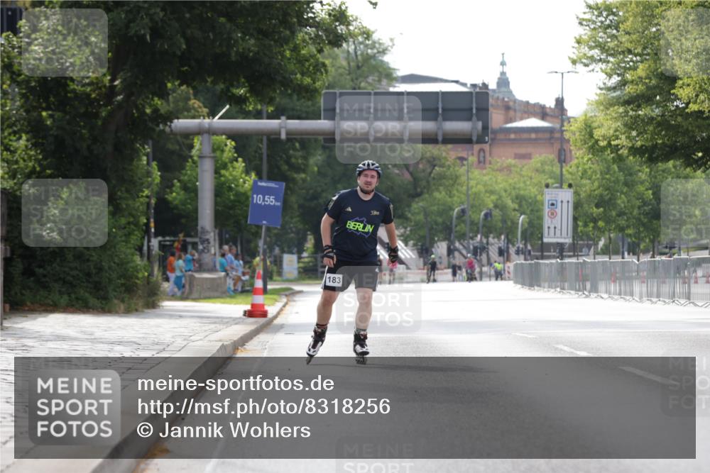 29.06.2025 - hella hamburg halbmarathon Jannik Wohlers http://msf.ph/oto/8318256 29.06.2025 08:59:51 Lombardsbrücke  meine-sportfotos.de