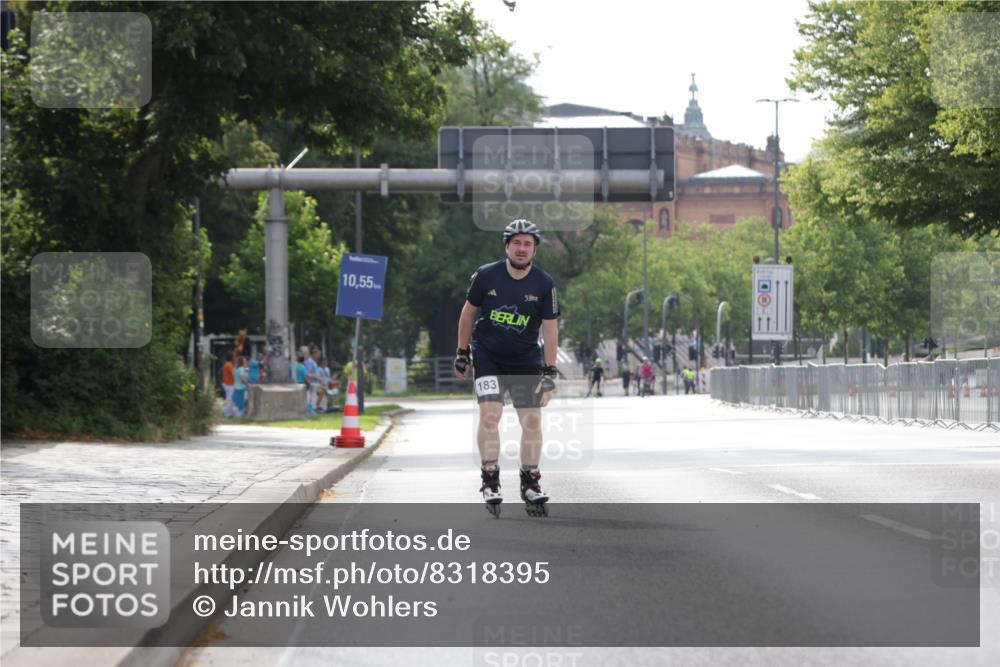 29.06.2025 - hella hamburg halbmarathon Jannik Wohlers http://msf.ph/oto/8318395 29.06.2025 08:59:52 Lombardsbrücke  meine-sportfotos.de
