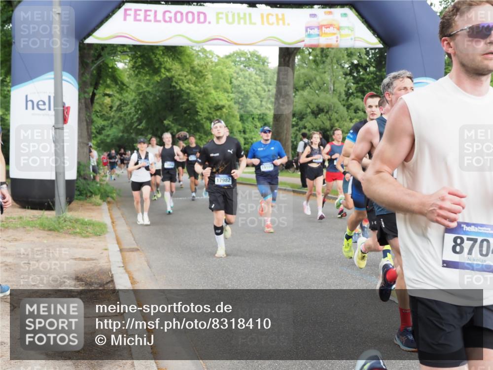 29.06.2025 - hella hamburg halbmarathon MichiJ http://msf.ph/oto/8318410 29.06.2025 10:36:52 Zwischen KM18-KM19 1452, 1476, 2592, 2596, 2706, 2889, 3060, 4017, 4847, 4890, 6158, 6282, 7332, 8704, 9038, 9200, 9619, 11340, 11451, 11977, 12271, 12533, 12690, 13233, 13962, 14033, 14192, 15384, 15422, 16369, 16627, 17395, 17982, 18066, 18926, 19109, 19112, 19122, 19198 meine-sportfotos.de