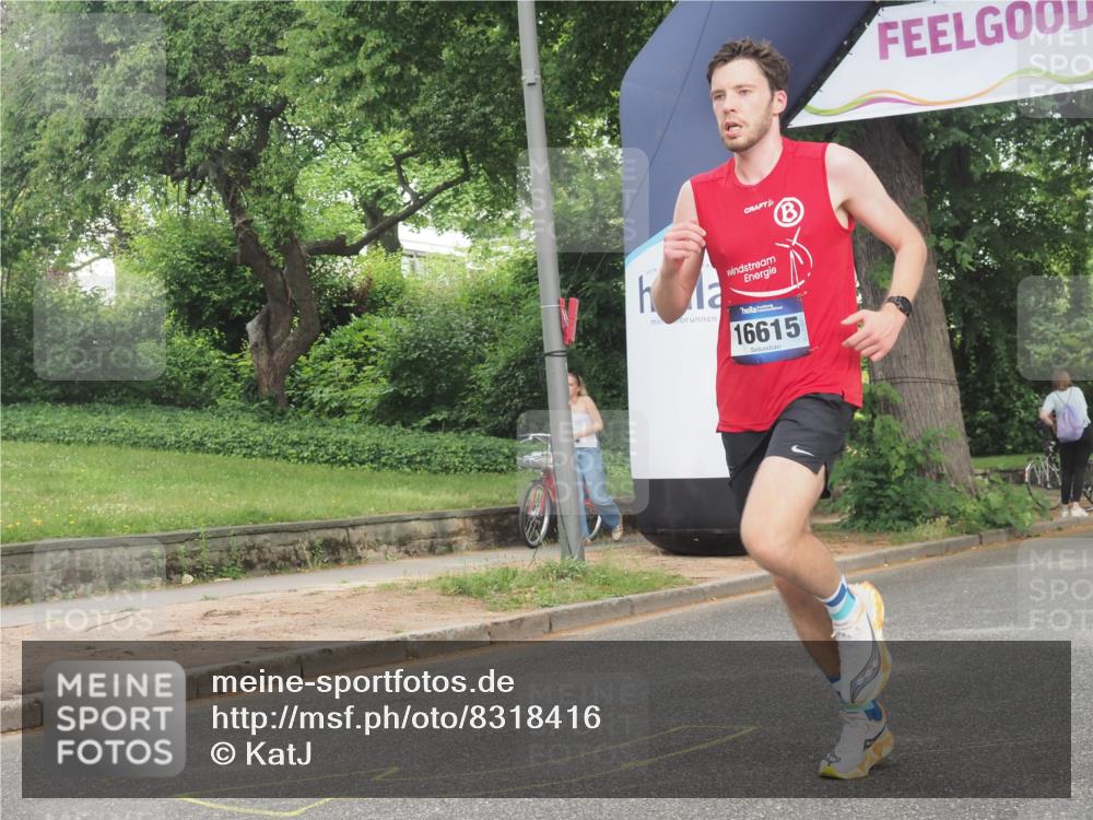 29.06.2025 - hella hamburg halbmarathon KatJ http://msf.ph/oto/8318416 29.06.2025 10:16:03 Zwischen KM18-KM19  meine-sportfotos.de