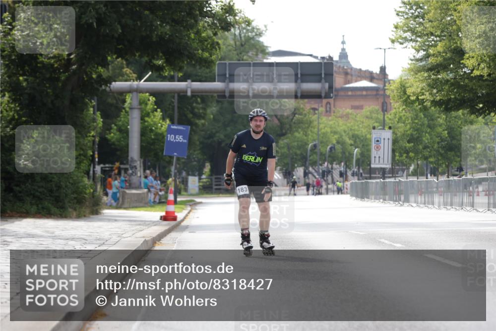 29.06.2025 - hella hamburg halbmarathon Jannik Wohlers http://msf.ph/oto/8318427 29.06.2025 08:59:52 Lombardsbrücke  meine-sportfotos.de