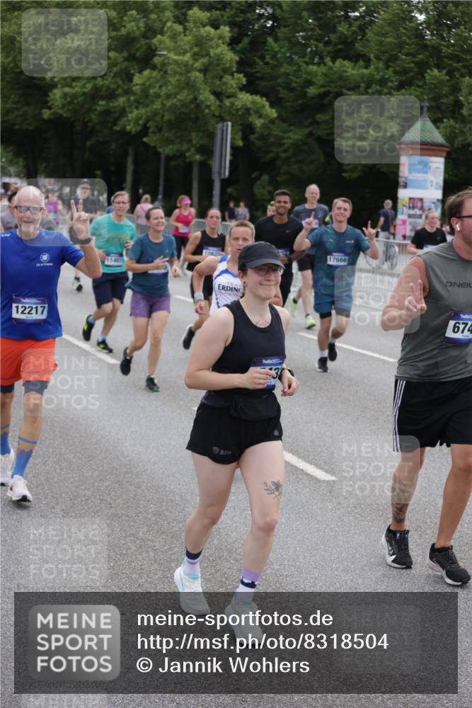 29.06.2025 - hella hamburg halbmarathon Jannik Wohlers http://msf.ph/oto/8318504 29.06.2025 10:39:07 Lombardsbrücke 1856, 1883, 2578, 3275, 3353, 4603, 4609, 4855, 5045, 5701, 6321, 6342, 6343, 6427, 6428, 6719, 6726, 6748, 7053, 7199, 7501, 7524, 7684, 8203, 8995, 9393, 9569, 9698, 9747, 9777, 10512, 10626, 10627, 10833, 10849, 10888, 11129, 11381, 11382, 11461, 11729, 12150, 12217, 12680, 13178, 13461, 13495, 13519, 14111, 14114, 14299, 14674, 15265, 15433, 15494, 15536, 16178, 16866, 17379, 17666, 17695, 18944 meine-sportfotos.de