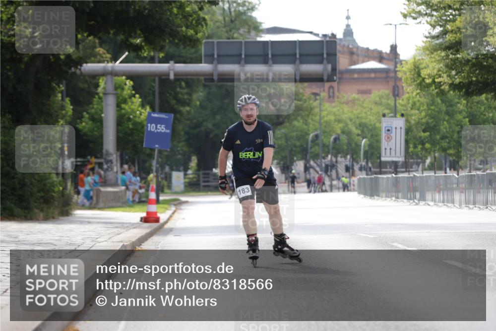 29.06.2025 - hella hamburg halbmarathon Jannik Wohlers http://msf.ph/oto/8318566 29.06.2025 08:59:52 Lombardsbrücke  meine-sportfotos.de