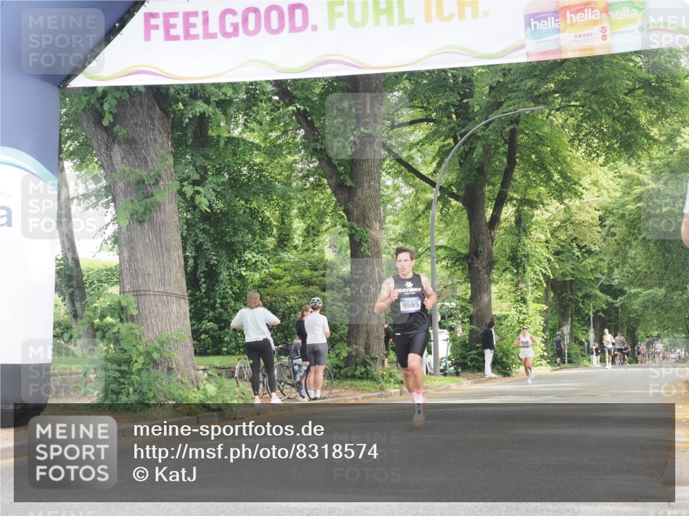 29.06.2025 - hella hamburg halbmarathon KatJ http://msf.ph/oto/8318574 29.06.2025 10:16:07 Zwischen KM18-KM19  meine-sportfotos.de