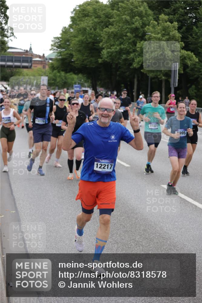 29.06.2025 - hella hamburg halbmarathon Jannik Wohlers http://msf.ph/oto/8318578 29.06.2025 10:39:07 Lombardsbrücke 1856, 1883, 2578, 3275, 3353, 4603, 4609, 4855, 5045, 5701, 6321, 6342, 6343, 6427, 6428, 6719, 6726, 6748, 7053, 7199, 7501, 7524, 7684, 8203, 8995, 9393, 9569, 9698, 9747, 9777, 10512, 10626, 10627, 10833, 10849, 10888, 11129, 11381, 11382, 11461, 11729, 12150, 12217, 12680, 13178, 13461, 13495, 13519, 14111, 14114, 14299, 14674, 15265, 15433, 15494, 15536, 16178, 16866, 17379, 17666, 17695, 18944 meine-sportfotos.de