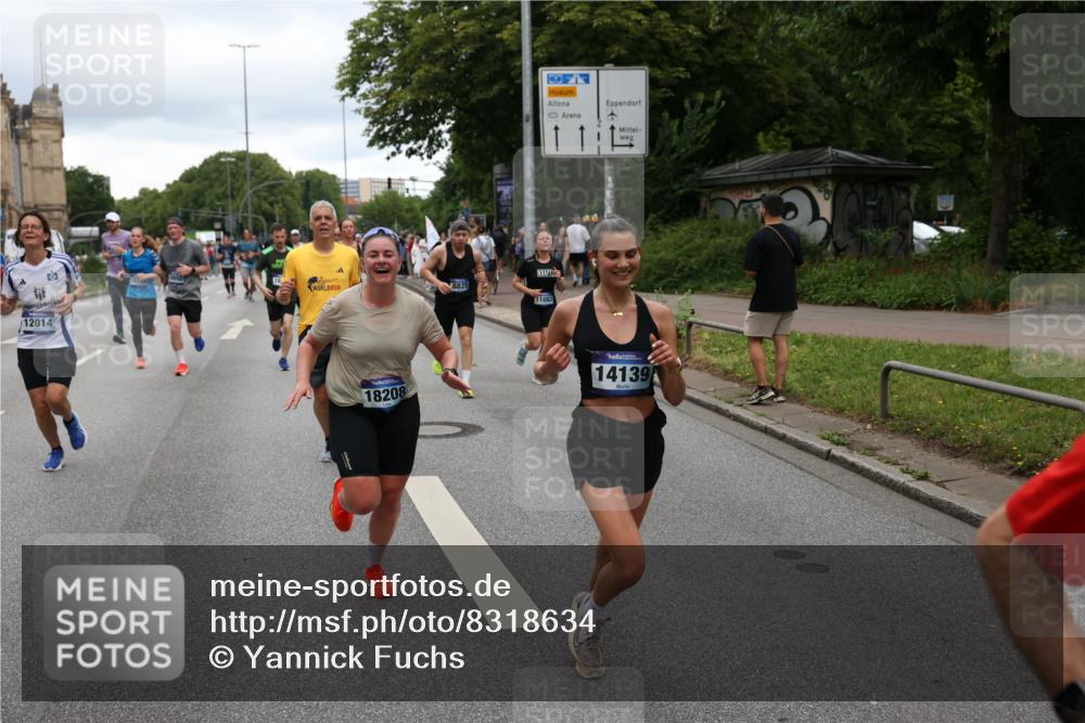 29.06.2025 - hella hamburg halbmarathon Yannick Fuchs http://msf.ph/oto/8318634 29.06.2025 10:50:53 20KM 1485, 2034, 2282, 2417, 2676, 3413, 3435, 3836, 4167, 4940, 5033, 5492, 6272, 6399, 6416, 6835, 7716, 8393, 8542, 8652, 8669, 8825, 9488, 9577, 9727, 9820, 9907, 9934, 10133, 10212, 11043, 11083, 11212, 11590, 11612, 11832, 12014, 12440, 12523, 13394, 13666, 13750, 13863, 14139, 14369, 14678, 15097, 15145, 15431, 15695, 15712, 15726, 16113, 16257, 16261, 16470, 16634, 16830, 16909, 17160, 17617, 17779, 17828, 18208, 18652, 19184 meine-sportfotos.de