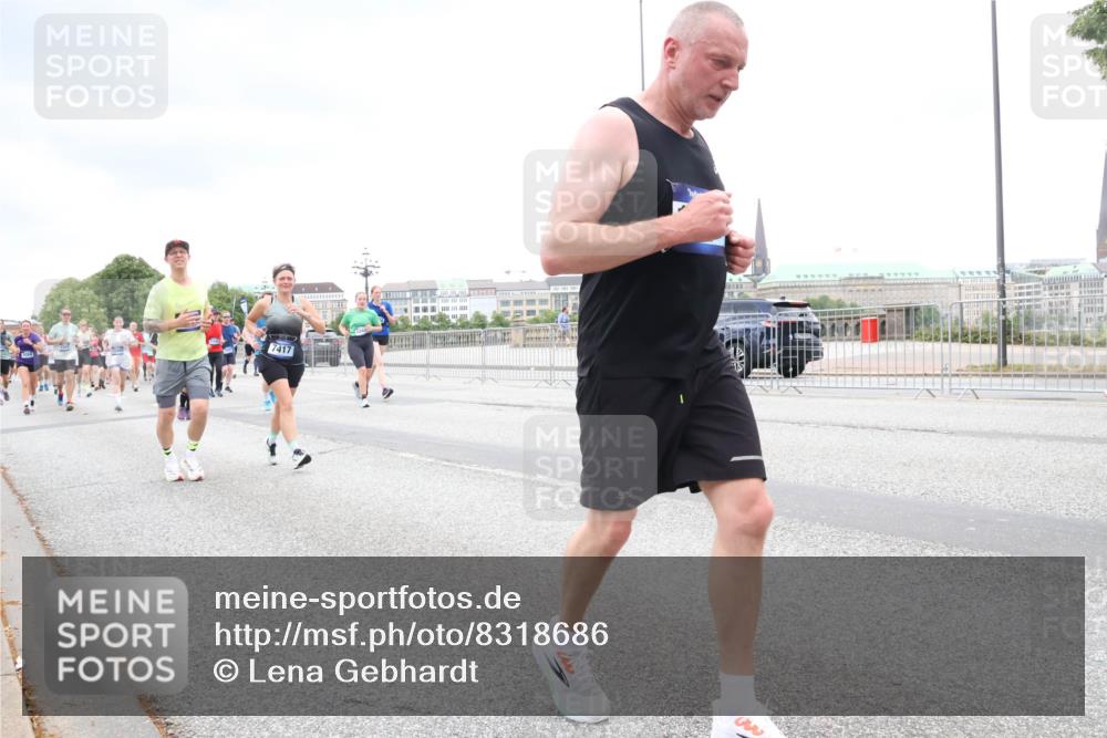 29.06.2025 - hella hamburg halbmarathon Lena Gebhardt http://msf.ph/oto/8318686 29.06.2025 10:57:05 Lombardsbrücke 7417, 1207, 2041, 2370, 2871, 2887, 2932, 2991, 3195, 3348, 3387, 3418, 3470, 3485, 3516, 3517, 3614, 3723, 3851, 4086, 4094, 4106, 4118, 4241, 4485, 4568, 4569, 4611, 4998, 5057, 5316, 5589, 5639, 5738, 5911, 5944, 6053, 6284, 6348, 6349, 6832, 6981, 7381, 7416, 7417, 7592, 7787, 7964, 8039, 8150, 8197, 8224, 8287, 8546, 8552, 8679, 8851, 8853, 8939, 8943, 9110, 9172, 9210, 9298, 9299, 9910, 10571 meine-sportfotos.de