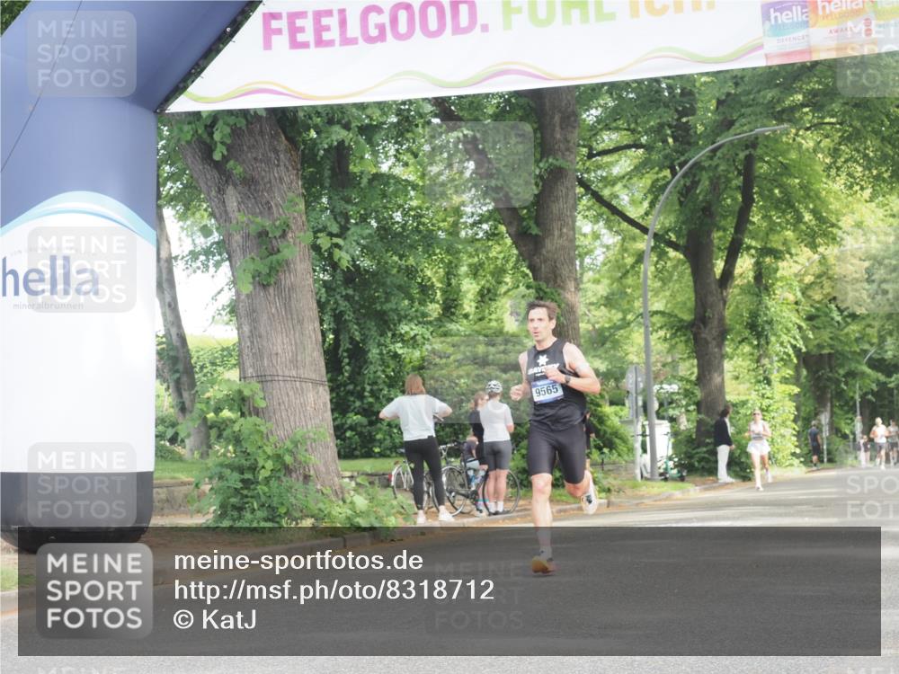 29.06.2025 - hella hamburg halbmarathon KatJ http://msf.ph/oto/8318712 29.06.2025 10:16:07 Zwischen KM18-KM19  meine-sportfotos.de