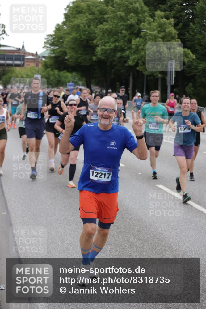 29.06.2025 - hella hamburg halbmarathon Jannik Wohlers http://msf.ph/oto/8318735 29.06.2025 10:39:08 Lombardsbrücke 1883, 2578, 2976, 3353, 4603, 4609, 4855, 5045, 5701, 6321, 6342, 6343, 6427, 6428, 6719, 6726, 6748, 7053, 7125, 7199, 7501, 7524, 7684, 8203, 8995, 9393, 9569, 9698, 9747, 9777, 10512, 10626, 10627, 10833, 10849, 10888, 11381, 11382, 11461, 11729, 12150, 12217, 12680, 13178, 13461, 13495, 13519, 14111, 14114, 14299, 14674, 15265, 15433, 15494, 15536, 16178, 17379, 17407, 17666, 17695, 18944 meine-sportfotos.de