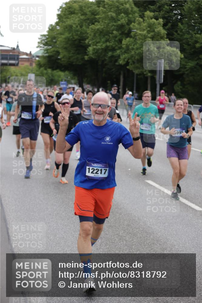 29.06.2025 - hella hamburg halbmarathon Jannik Wohlers http://msf.ph/oto/8318792 29.06.2025 10:39:08 Lombardsbrücke 1883, 2578, 2976, 3353, 4603, 4609, 4855, 5045, 5701, 6321, 6342, 6343, 6427, 6428, 6719, 6726, 6748, 7053, 7125, 7199, 7501, 7524, 7684, 8203, 8995, 9393, 9569, 9698, 9747, 9777, 10512, 10626, 10627, 10833, 10849, 10888, 11381, 11382, 11461, 11729, 12150, 12217, 12680, 13178, 13461, 13495, 13519, 14111, 14114, 14299, 14674, 15265, 15433, 15494, 15536, 16178, 17379, 17407, 17666, 17695, 18944 meine-sportfotos.de