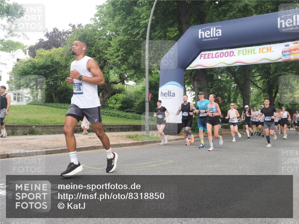 29.06.2025 - hella hamburg halbmarathon KatJ http://msf.ph/oto/8318850 29.06.2025 10:45:34 Zwischen KM18-KM19 1946, 1951, 2027, 4796, 5675, 6636, 7138 meine-sportfotos.de